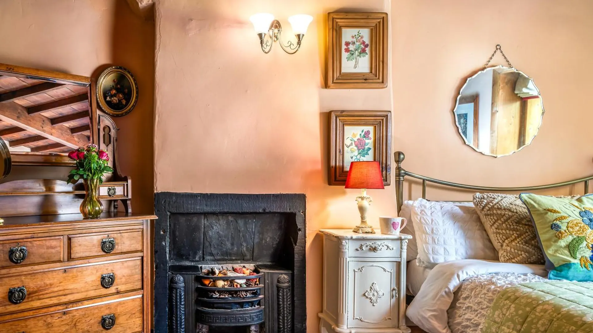 Hidden Gem 10Mins Walk To Holmfirth, Log Burner Easy Parking 빌라 0*, 홀름퍼스 영국