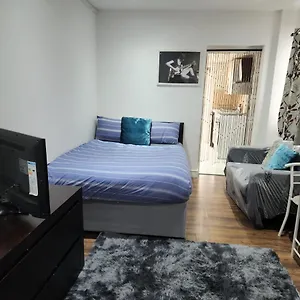 Studio At Chadwell Heath , Romford United Kingdom